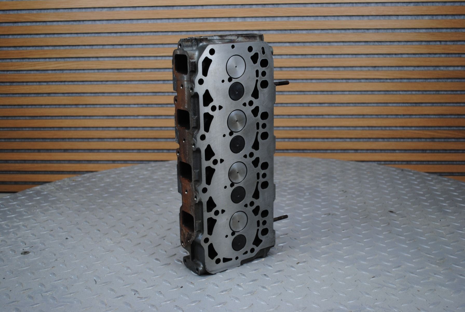 Cylinder head Yanmar 4TNE88 - 4TNV88 - Diesel engine and